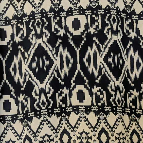 MIDNIGHT DOLL Flowy Cutout Back Dress - Picture 2 of 6